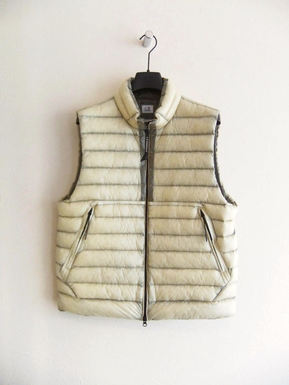 D.D. SHELL DOWN VEST   ナイロン ジップアップ ダウン ベスト