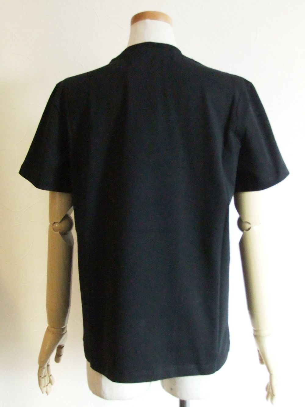 《LADIES》 筆描き ロゴプリント コットン Tシャツ (ブラック)  3041MDM60-217298