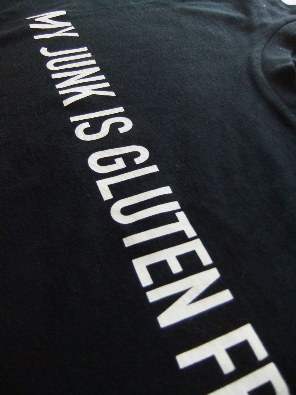 D2 MESSAGE  ロゴプリント T-SHIRT  (ブラック)  S74GD0837