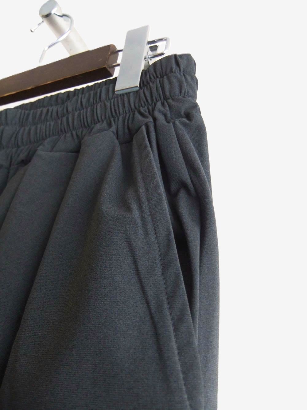 SHORTS OVER PINCES  (グレー) ナイロン ストレッチ ハーフパンツ