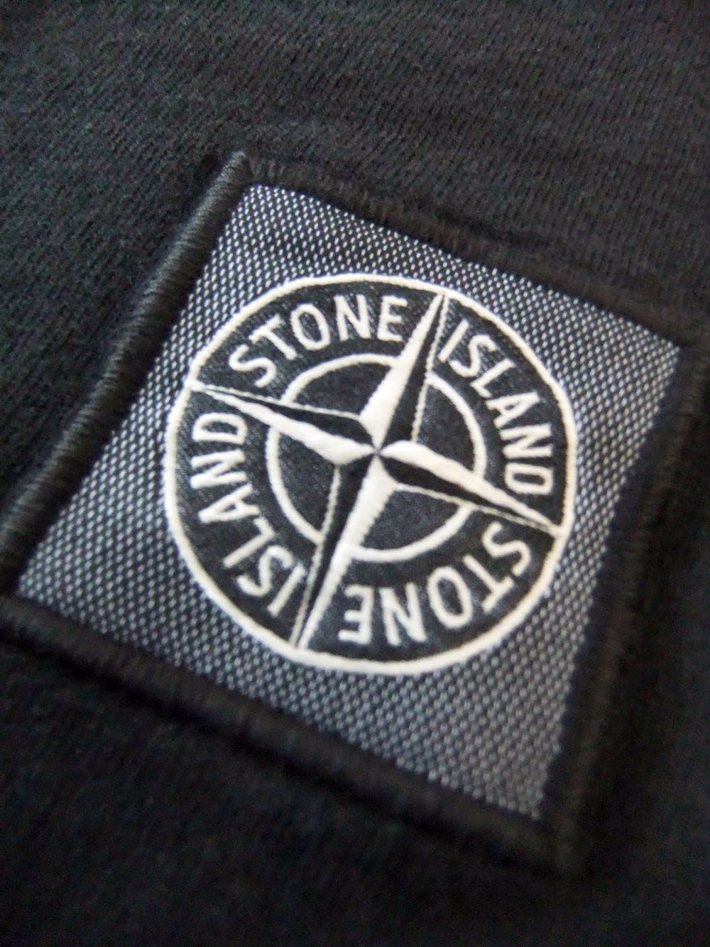 ロゴ クルーネック スリムフィット  Tシャツ