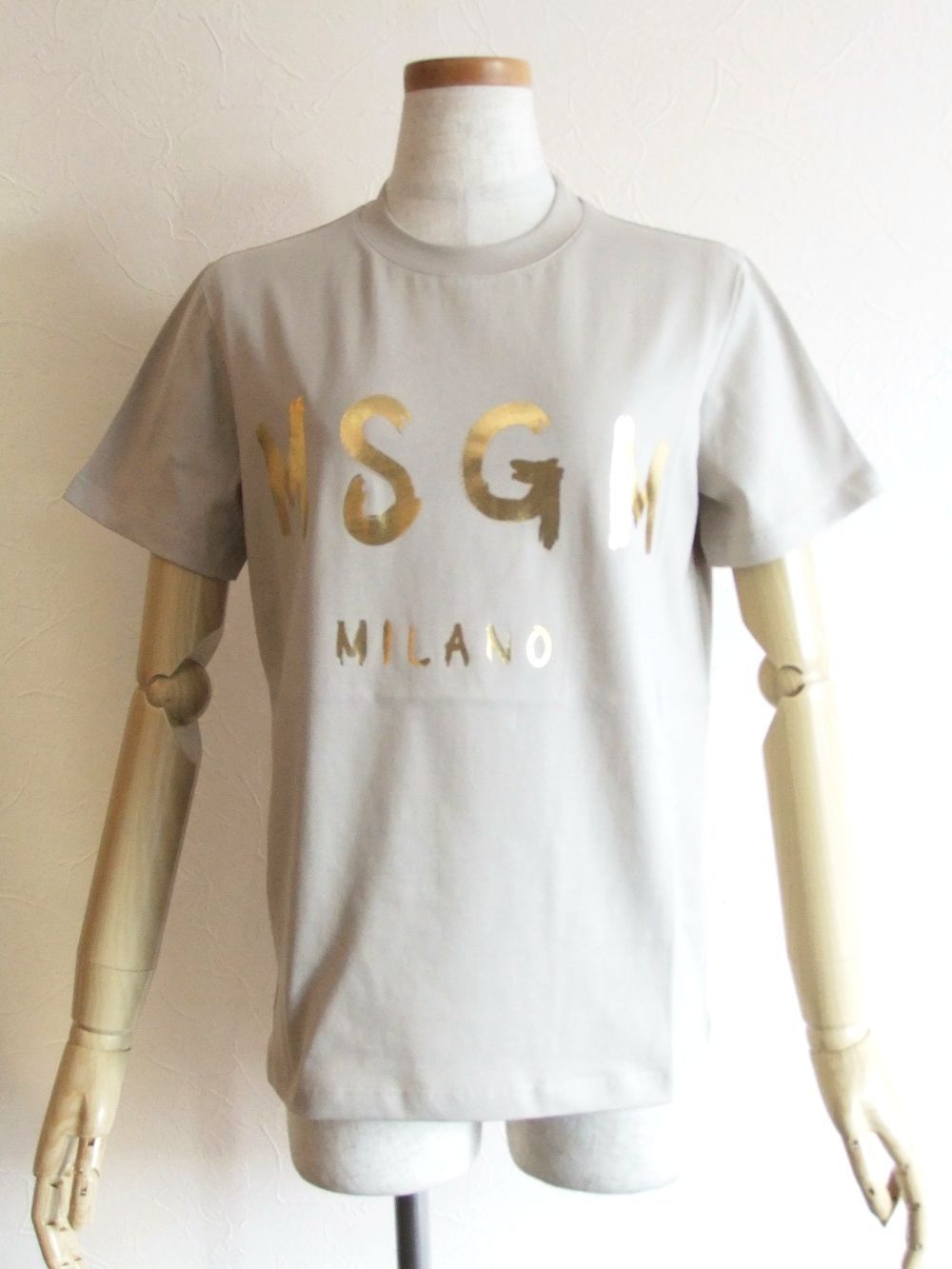 《LADIES》 筆描き ロゴプリント コットン Tシャツ 日本限定モデル  (ベージュ)  MDM60J-217298