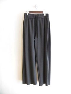 サイドタック入り ワイド スラックス   536629