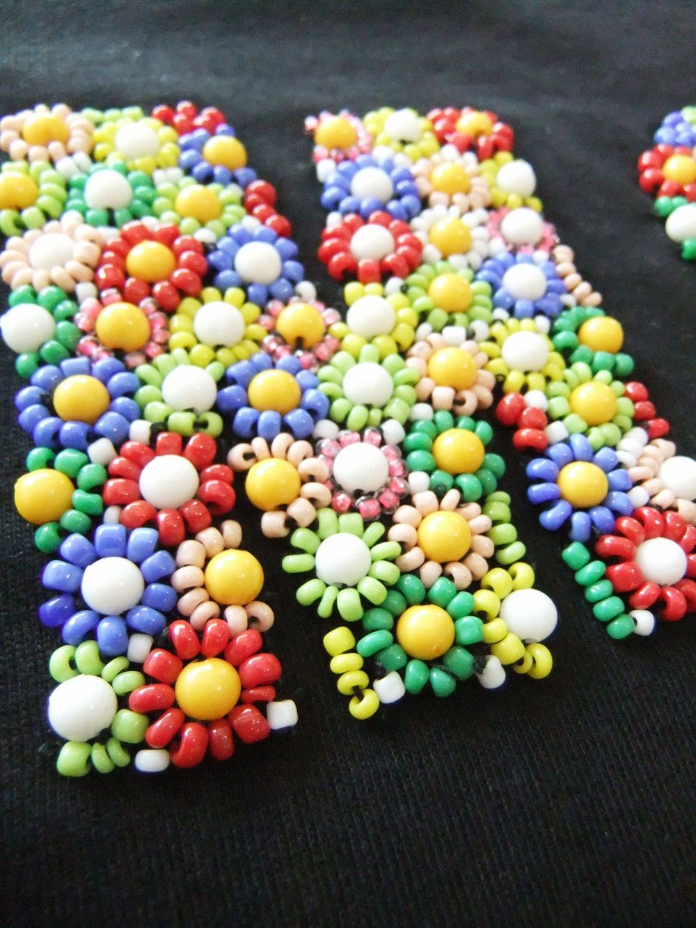 《LADIES》 BEADS LOGO  T-SHIRT  (ブラック)   3242MDM205