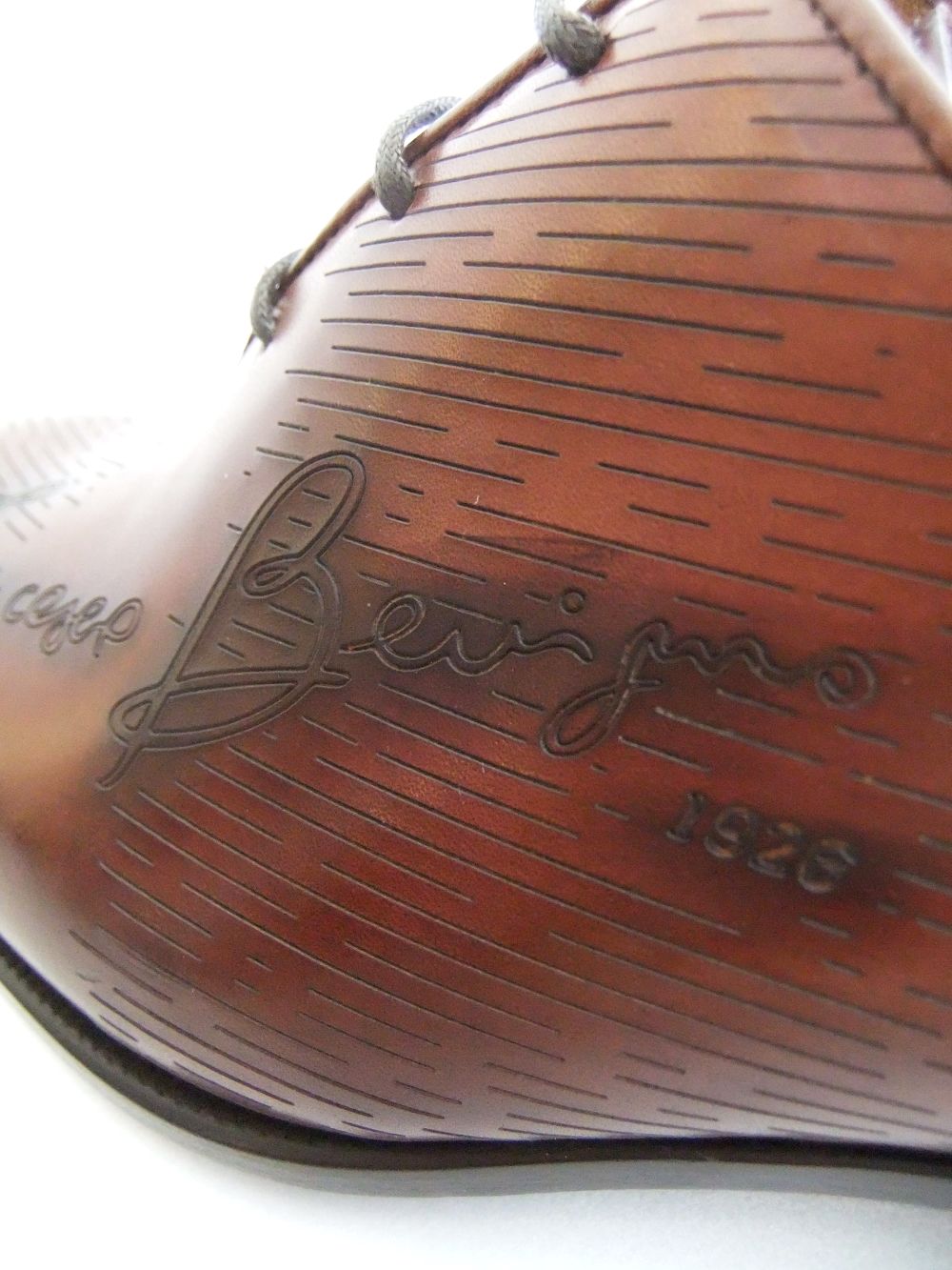 ENEA  HOLE CUT ロングノーズ スクエアトゥ  G4931ST-LU12