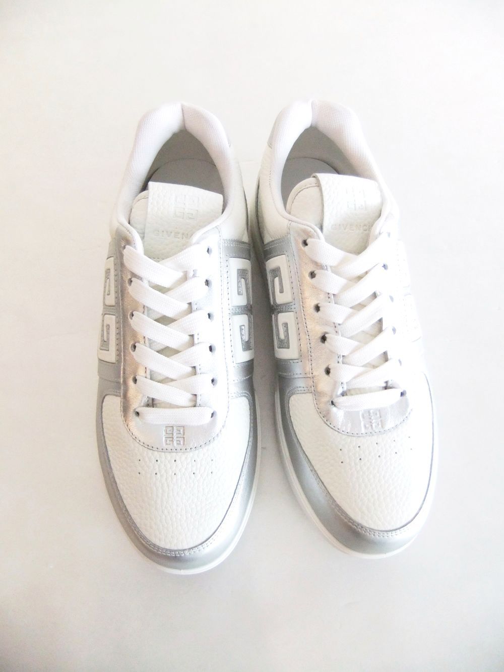 送料無料の商品 GIVENCHY - 4.444glad | スニーカー レザー G4 タイヤ・ホイール