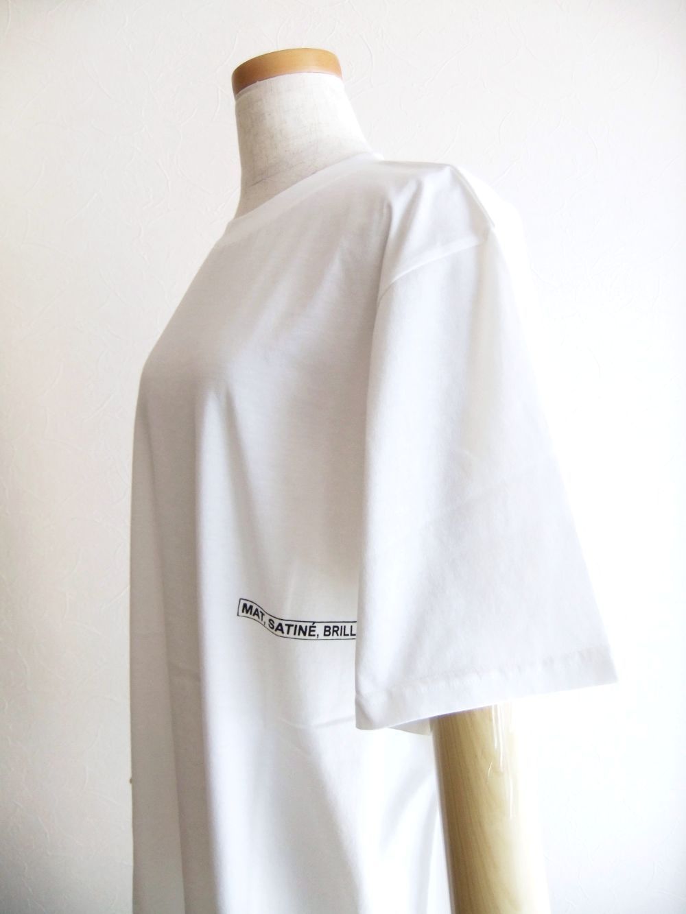 【レディース】MM⑥ MAISON MARGIELA  (ホワイト)  ロゴ Tーワンピース