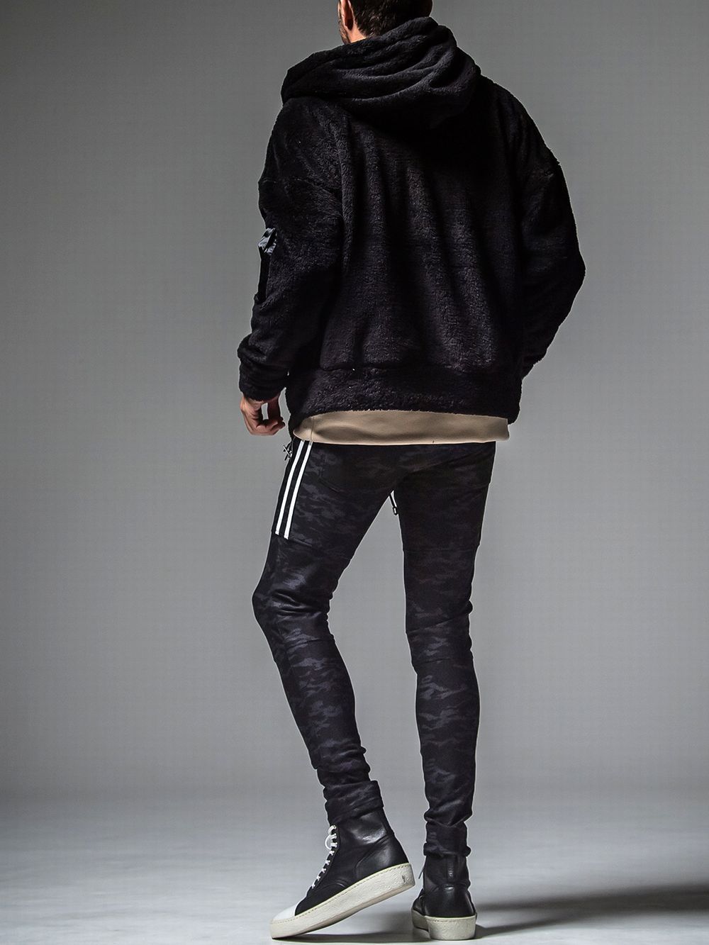 BOA ZIP LOOSE HOODIE WEST  (ブラック)  ジップアップボアパーカー