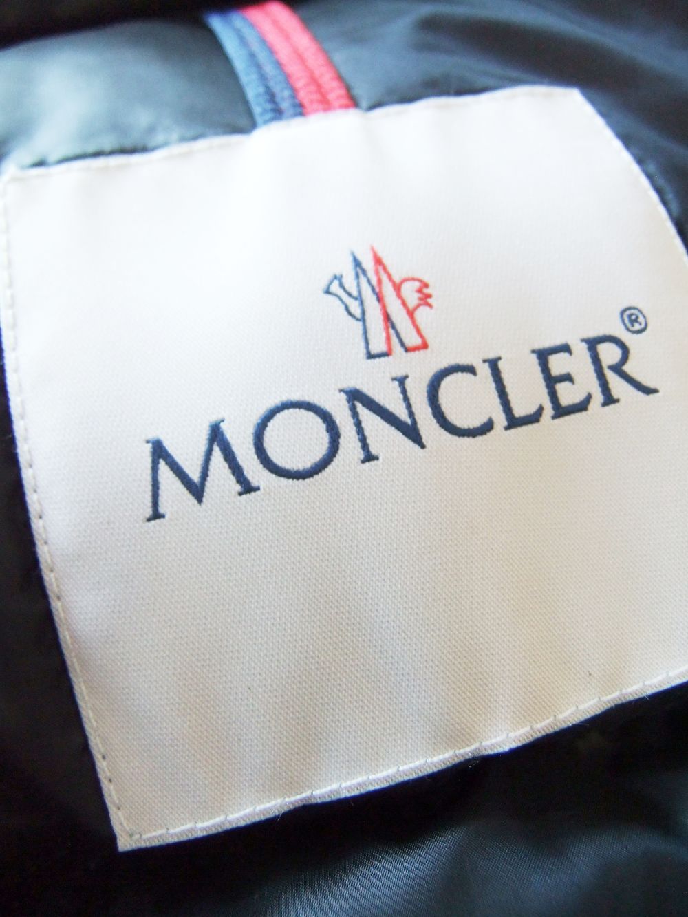 Moncler キルトノーカラージャケットとマルジェラサンダル アウター