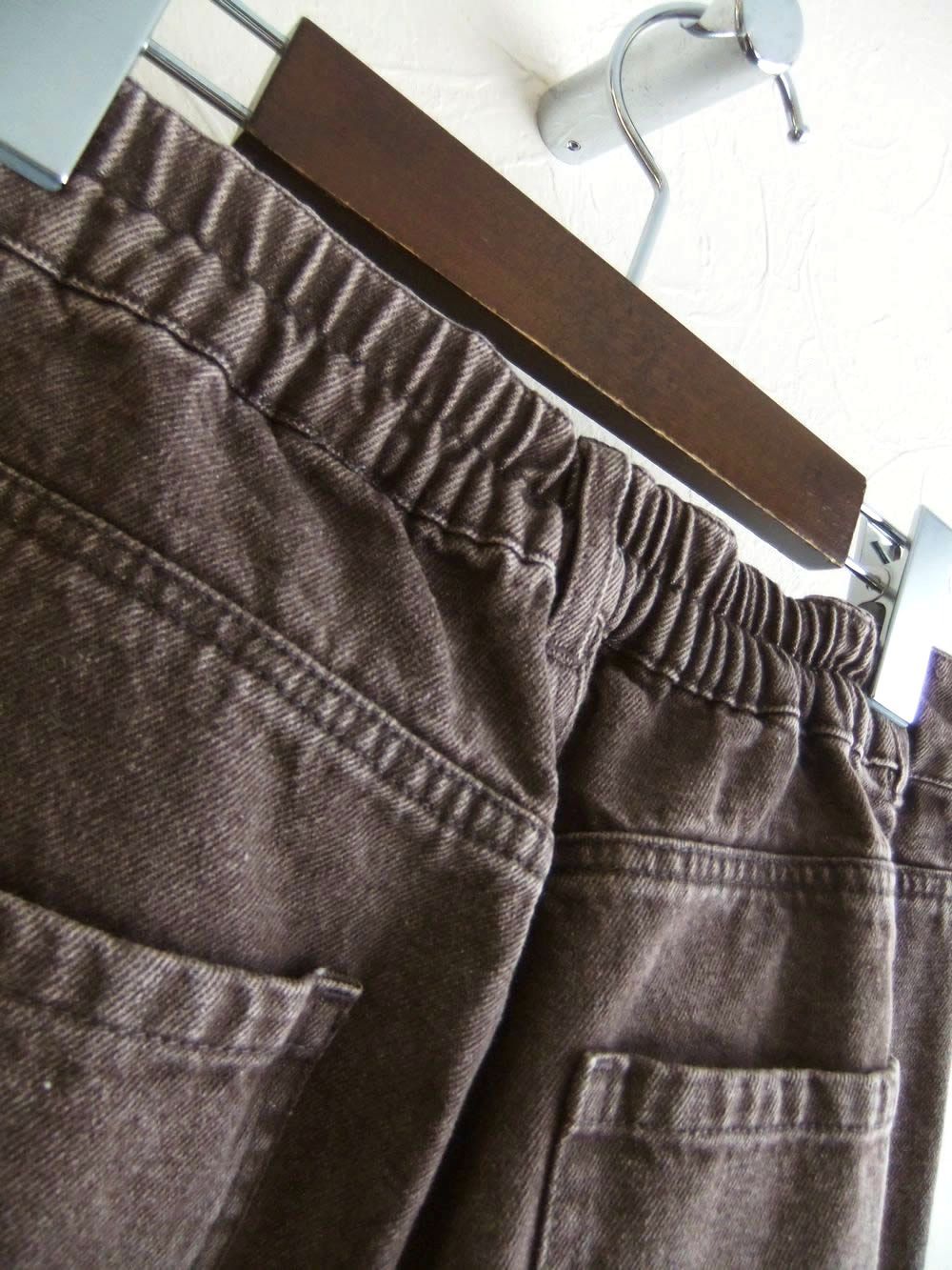 カラーデニム ワイド パンツ   （ブラウン）  MMF139PEC