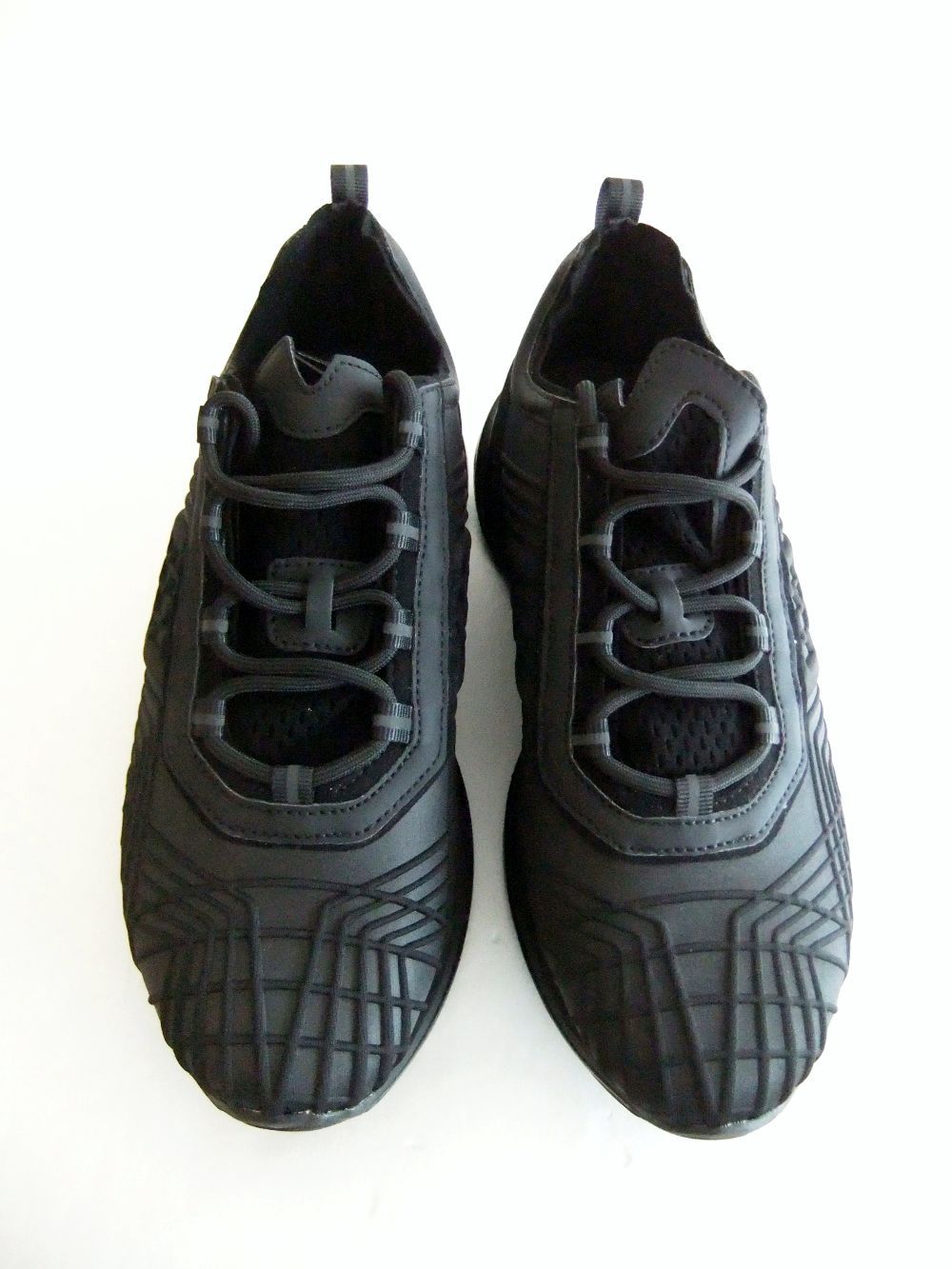 THERMOFORMED LYCRA   ハイテク スニーカー  KR969