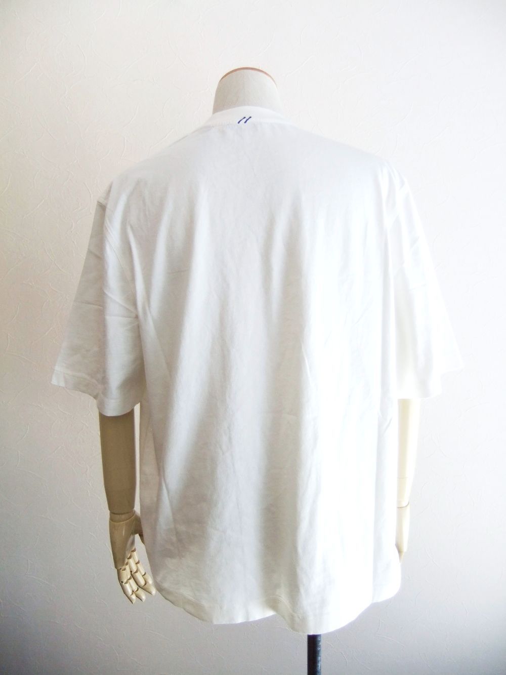 ロゴパッチ コットン  Tシャツ  (ホワイト)