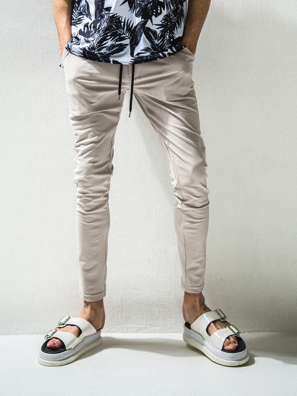 CHRIS EASY TUCK PANTS スラックス イージー タックパンツ (ベージュ)