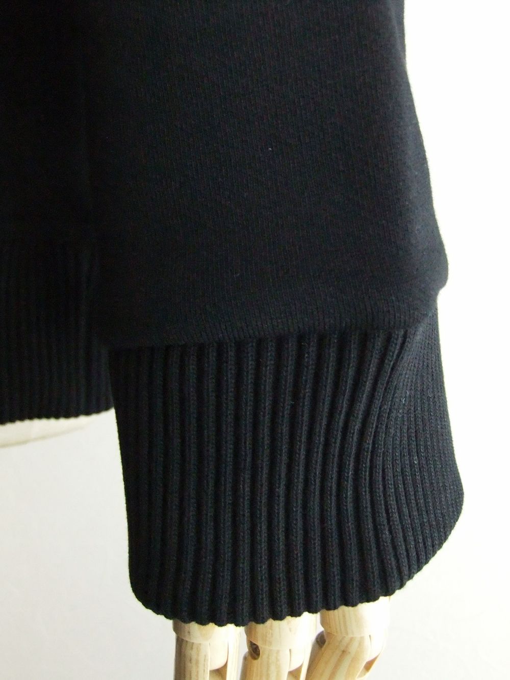 LETTER GRAPHIC COTTON BLEND HOODIE  モノグラムモチーフ コットンフーディー