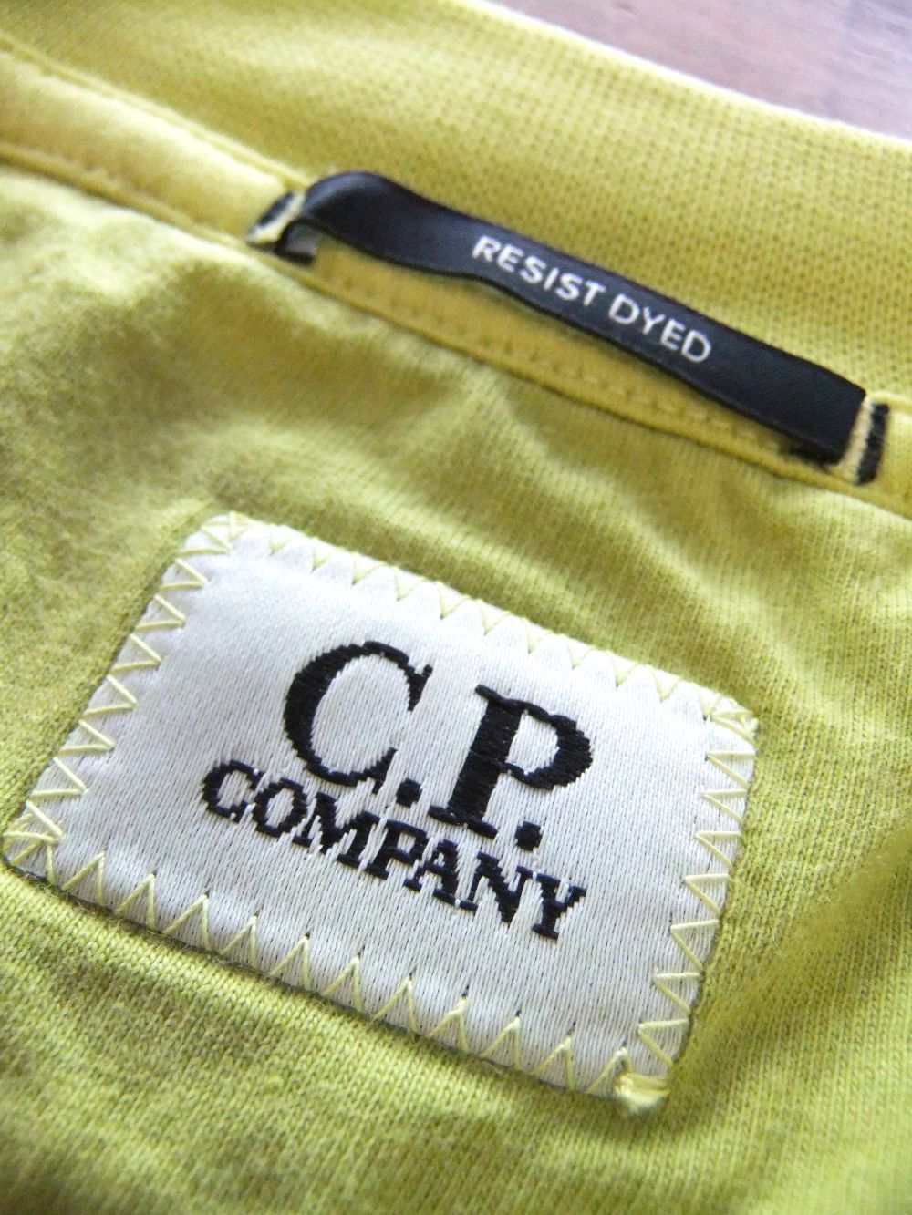 BRUSHED & EMERIZED DIAGONAL FLEECE  SWEATSHIRT  (イエロー) クルーネック スウェットシャツ