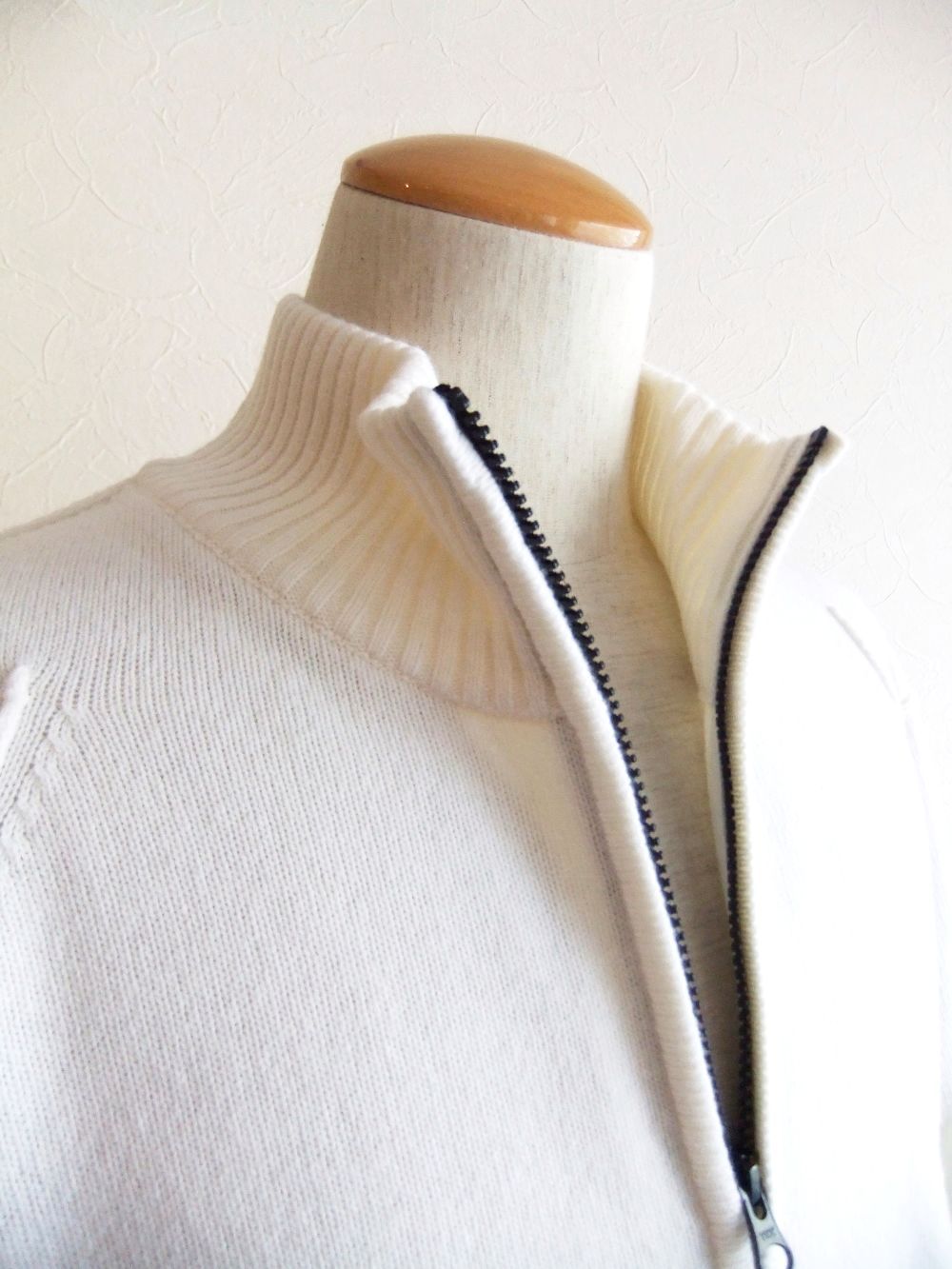 LAMBSWOOL  ZIPPED CARDIGAN     ラムウール カーディガン