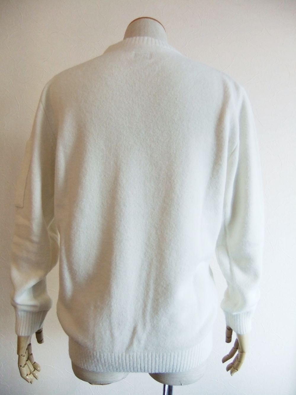 FLEECE KNIT SWEATER   (ホワイト) ウール クルーネック セーター