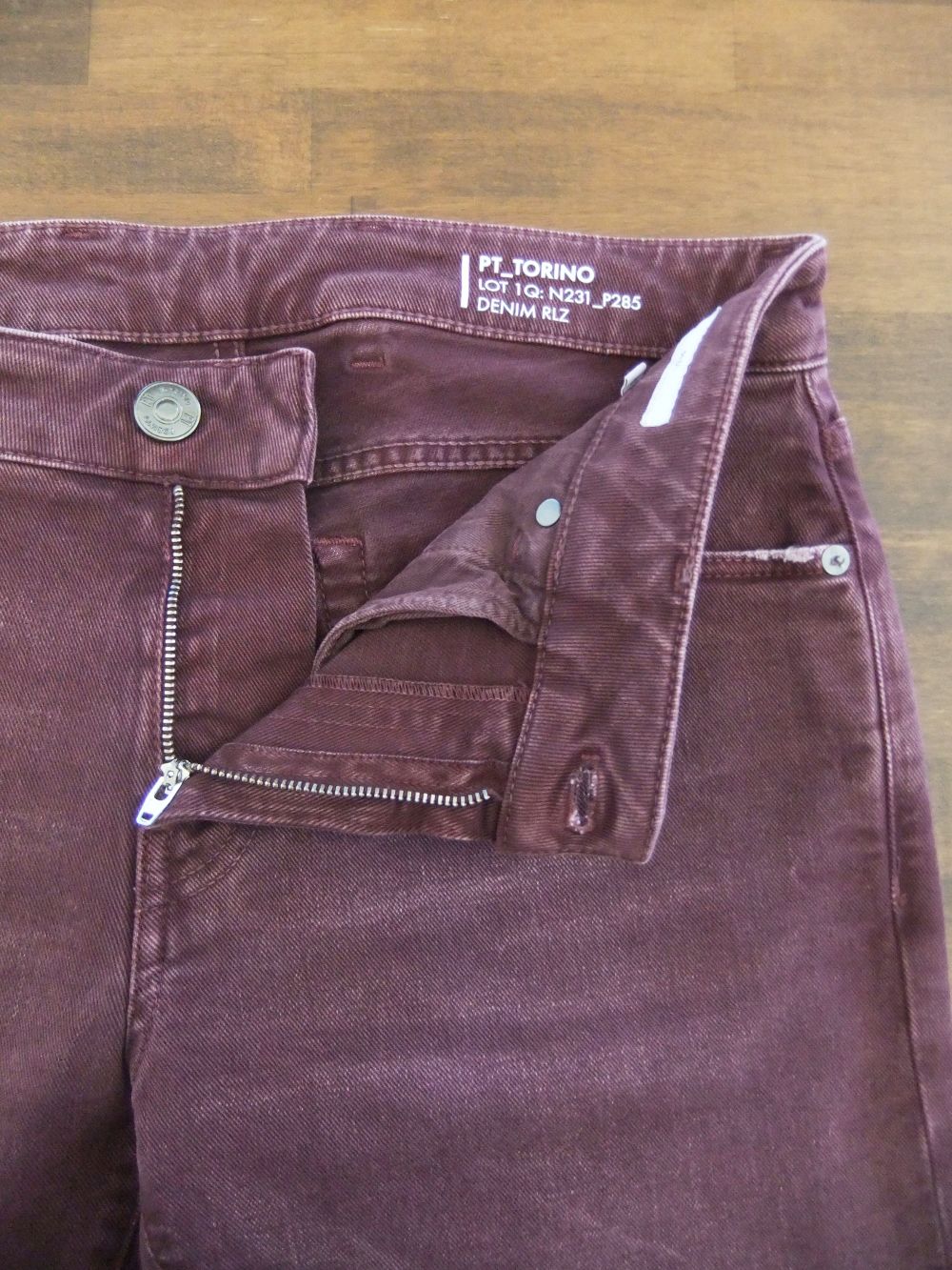 PT01 - PT TORINO DENIM SOUL スリム フィット デニム (ボルドー