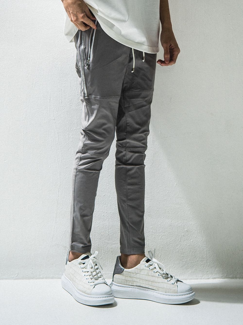 Johnson LINE NYLON PANTS ジョンソン ライン ナイロン パンツ (グレー×シルバー)