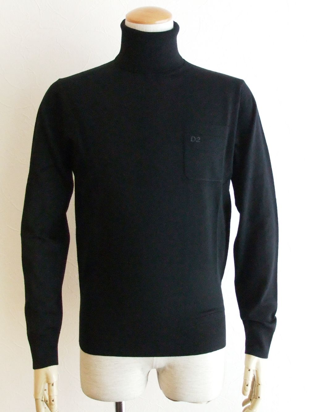 D2 EMBROIDERED TURTLENECK ウール タートルネックセーター  S74HA1104