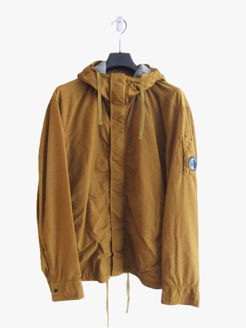 T-ST NYLON HOODED LENS OVERSHIRT  (キャメル) ジップアップ パーカー ブルゾン