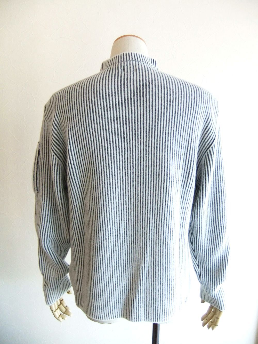 FLEECE KNIT CREWNECK  Vanisé Knit  (ホワイト)  ウール クルーネック セーター