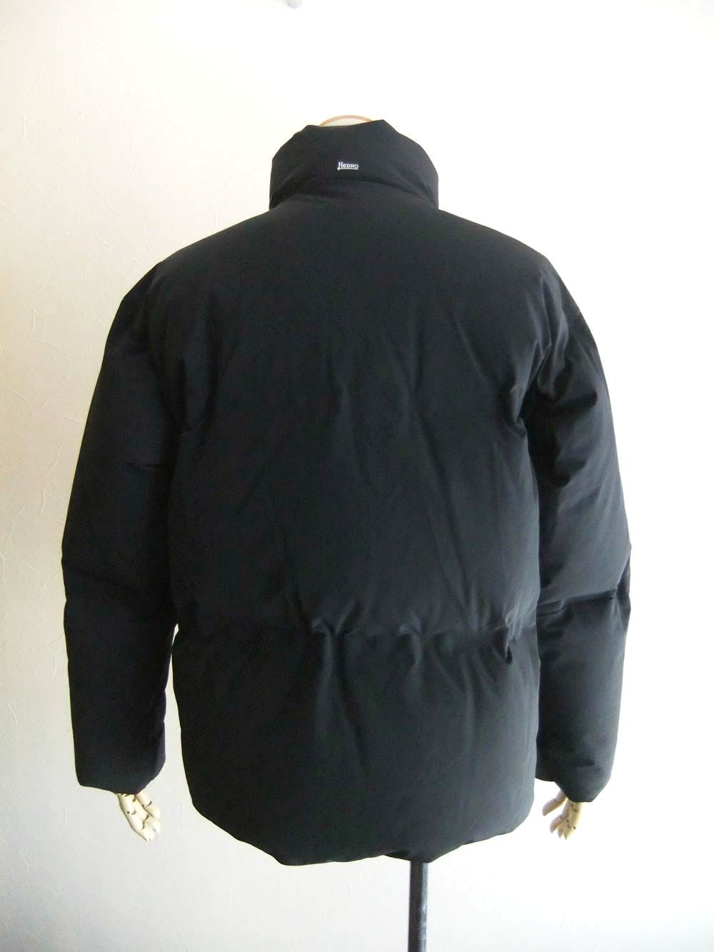 HERNO INPACT  4 WAY ストレッチ フーデッド ダウン ブルゾン