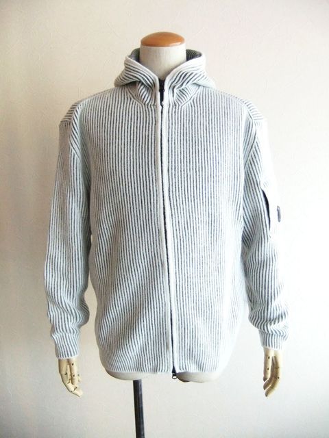 FLEECE KNIT ZIPPED CARDIGAN  フード付き ZIP セーター