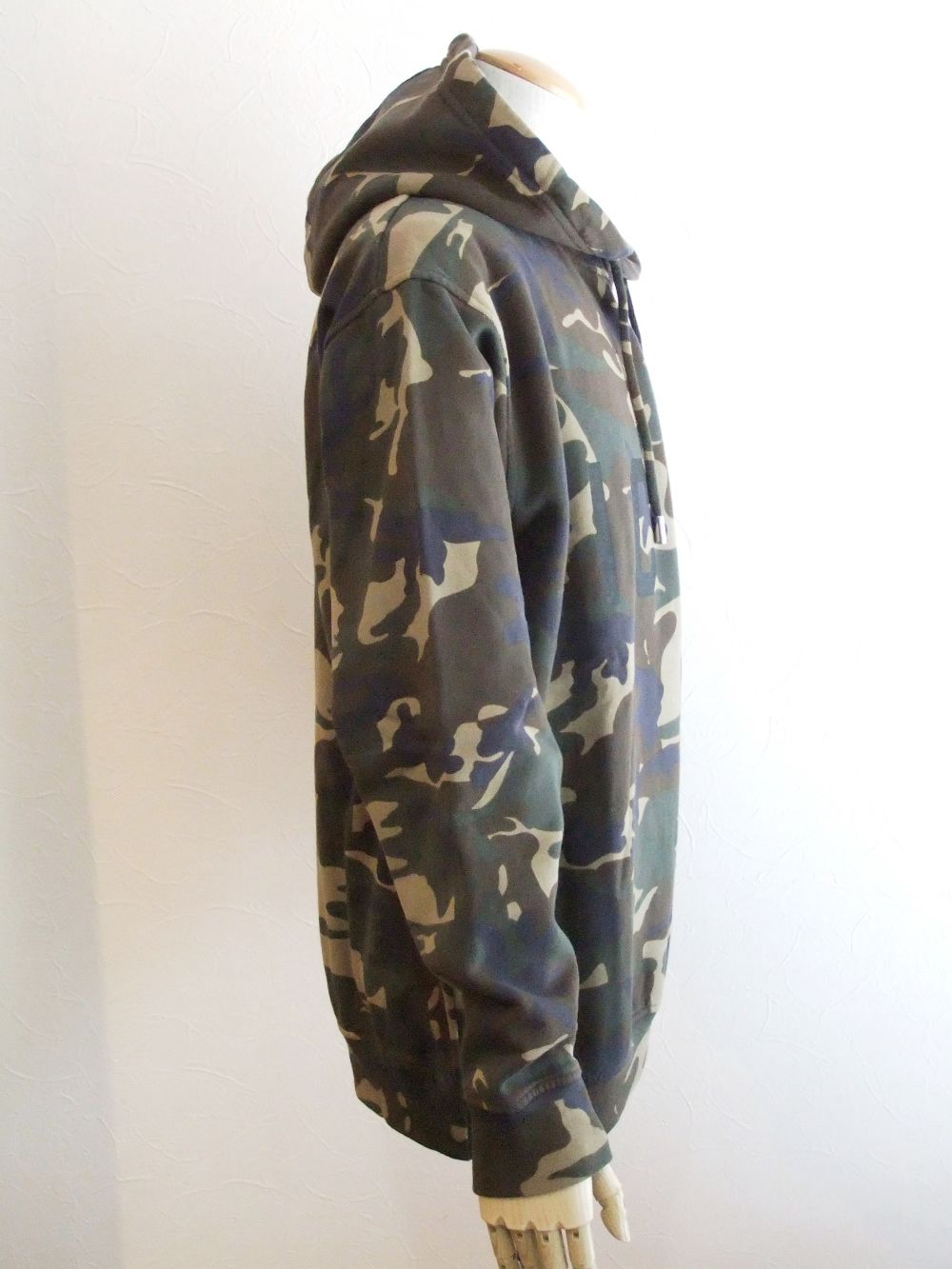 ICON CAMO  スウェットパーカー   S79GU0006
