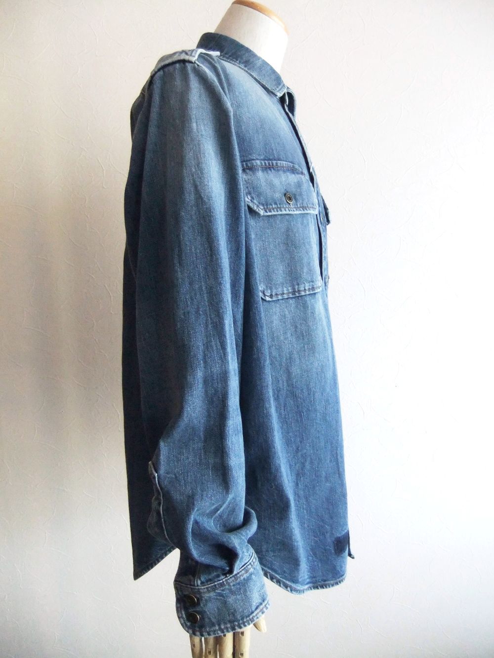 MAISON MARGIELA       ヴィンテージ デニムシャツ