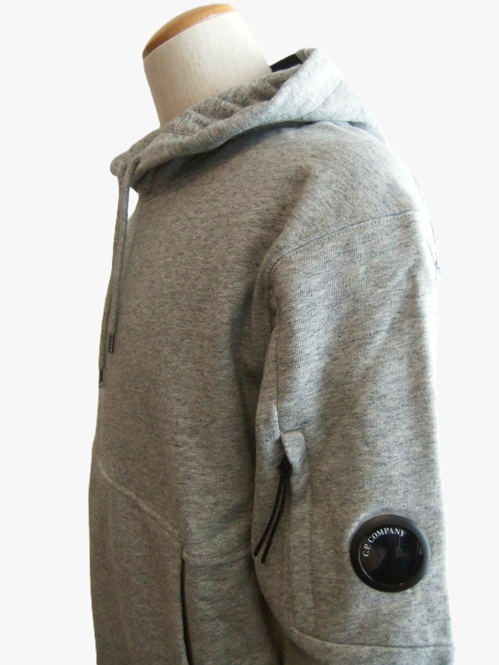 DIAGONAL RAISED FLEECE HOODED LENS SWEATSHIRT (グレー) フーデッド スウェットシャツ