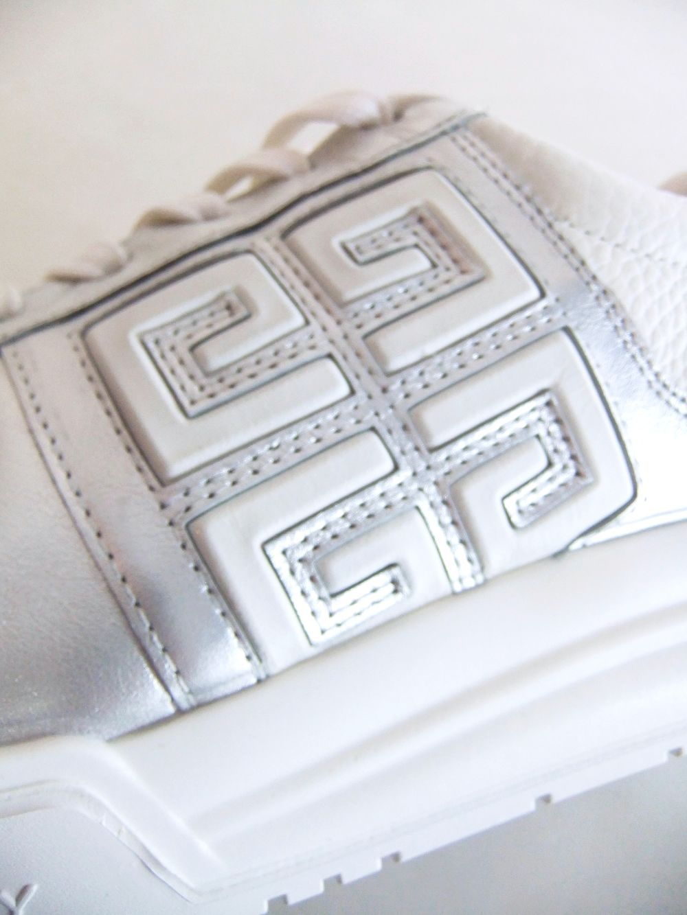 GIVENCHY - G4 レザー スニーカー | 4.444glad