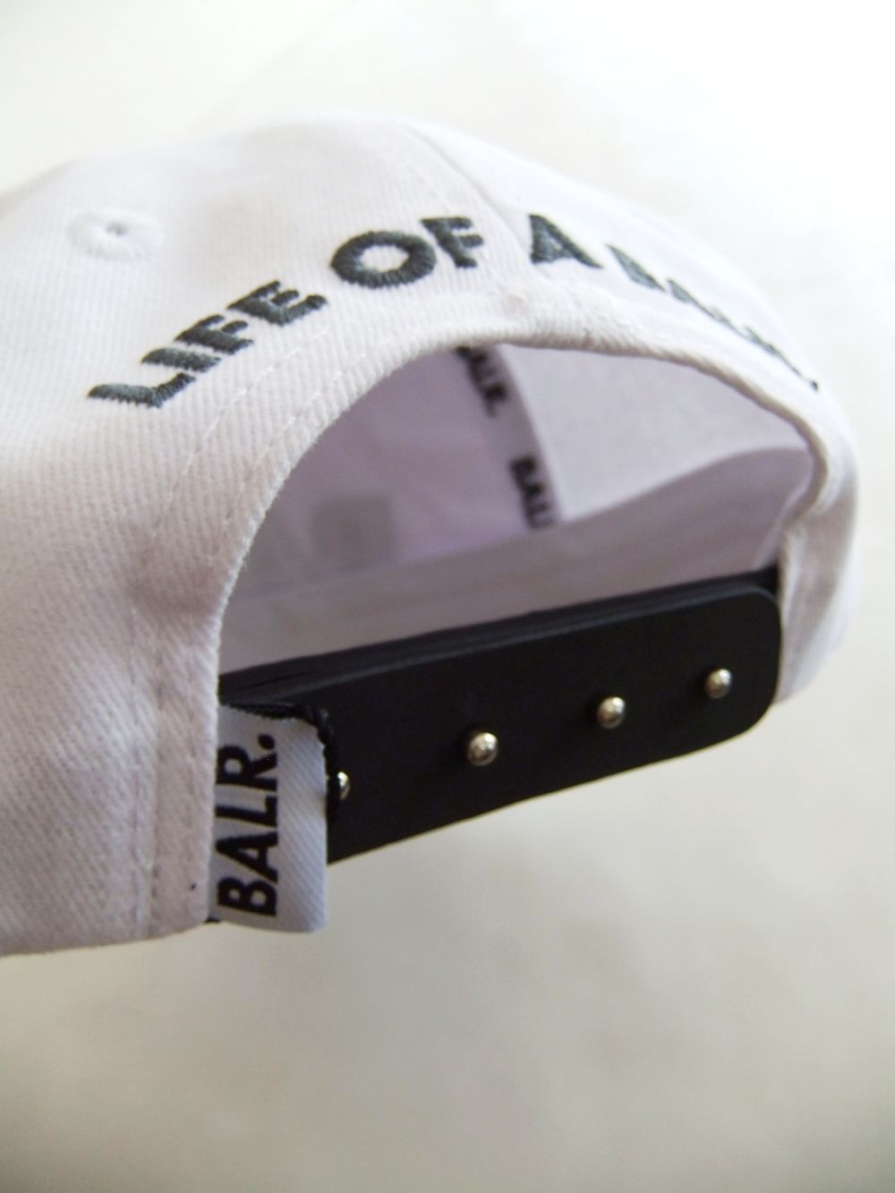 BIG ロゴ キャップ (ホワイト)  BALR.CAP