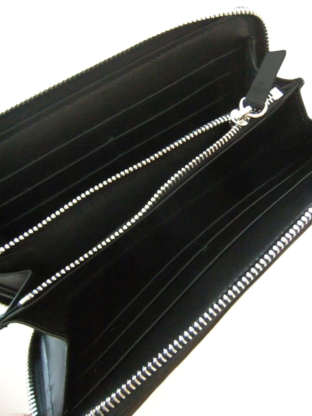 ZIP AROUND WALLET    「グラム スラム」 エンブロイダリー  ウォレット