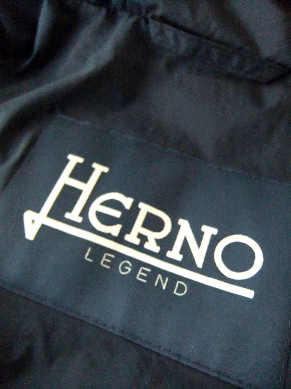 LEGEND  軽量撥水ナイロン ダウン コート