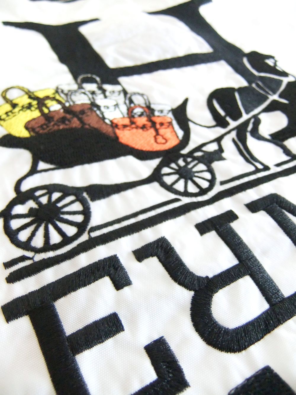 【MICALLE MICALLE Account】 HOMMAGE HORSE TOTE BAG  (ホワイト) オマージュ トートバッグ  MAB107GDE