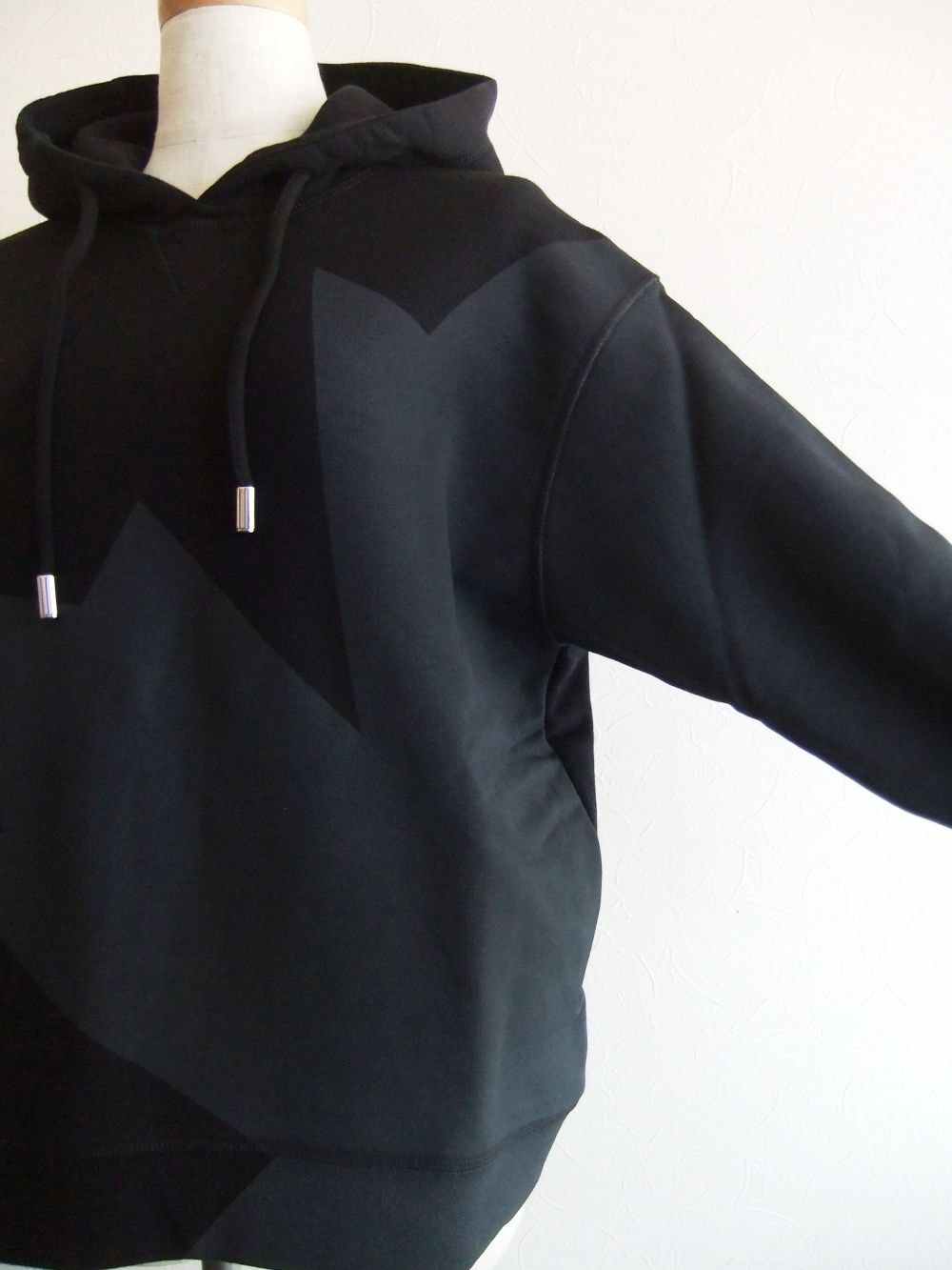 LADIES  MEGALEAF COOL SWEATER   リーフプリント スウェットパーカー  (ブラック)  S75GU0374