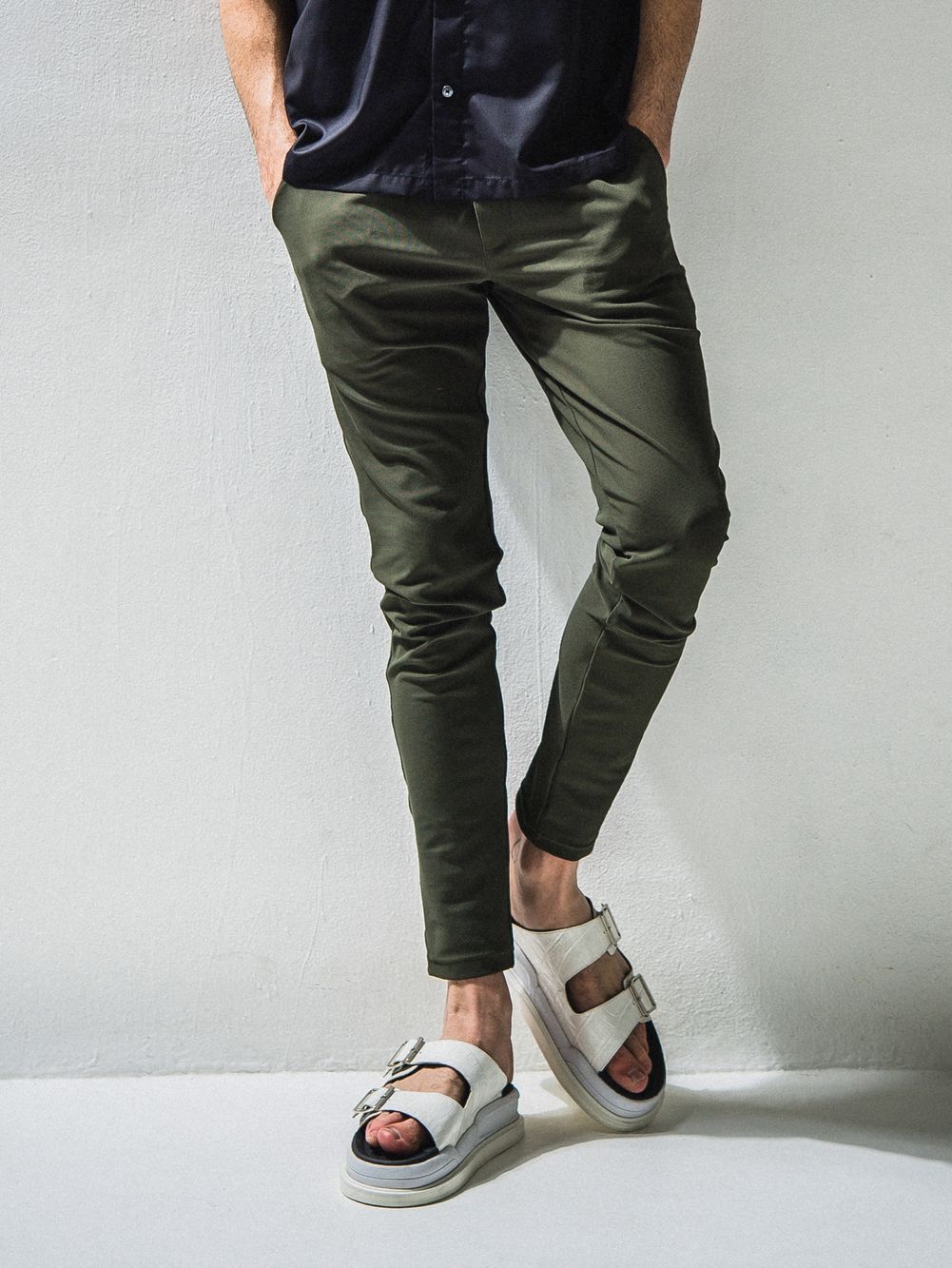 CHRIS EASY TUCK PANTS スラックス イージー タックパンツ (カーキ)