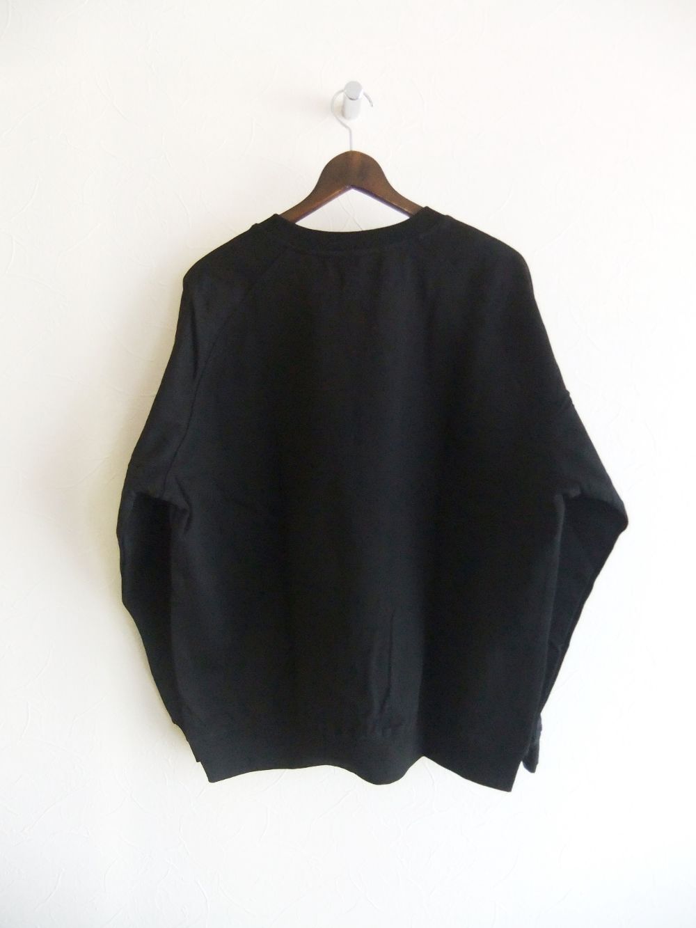 【MICALLE MICALLE Account】 HOMMAGE  LW SWEATSHRIT (ブラック)   ロゴ Tトレーナー  MAG105TDC