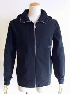 INVISIBLE FLEECE   スーパーストレッチパーカー