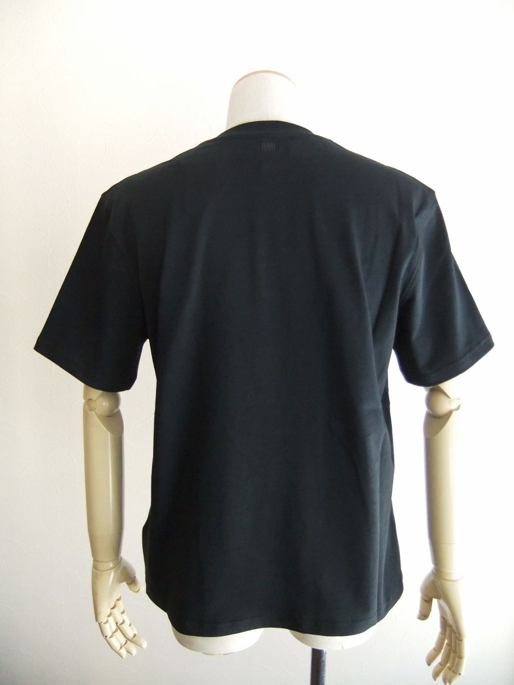 【ユニセックス】AMI DE COEUR Tシャツ (ブラック）  ロゴ半袖 Tシャツ