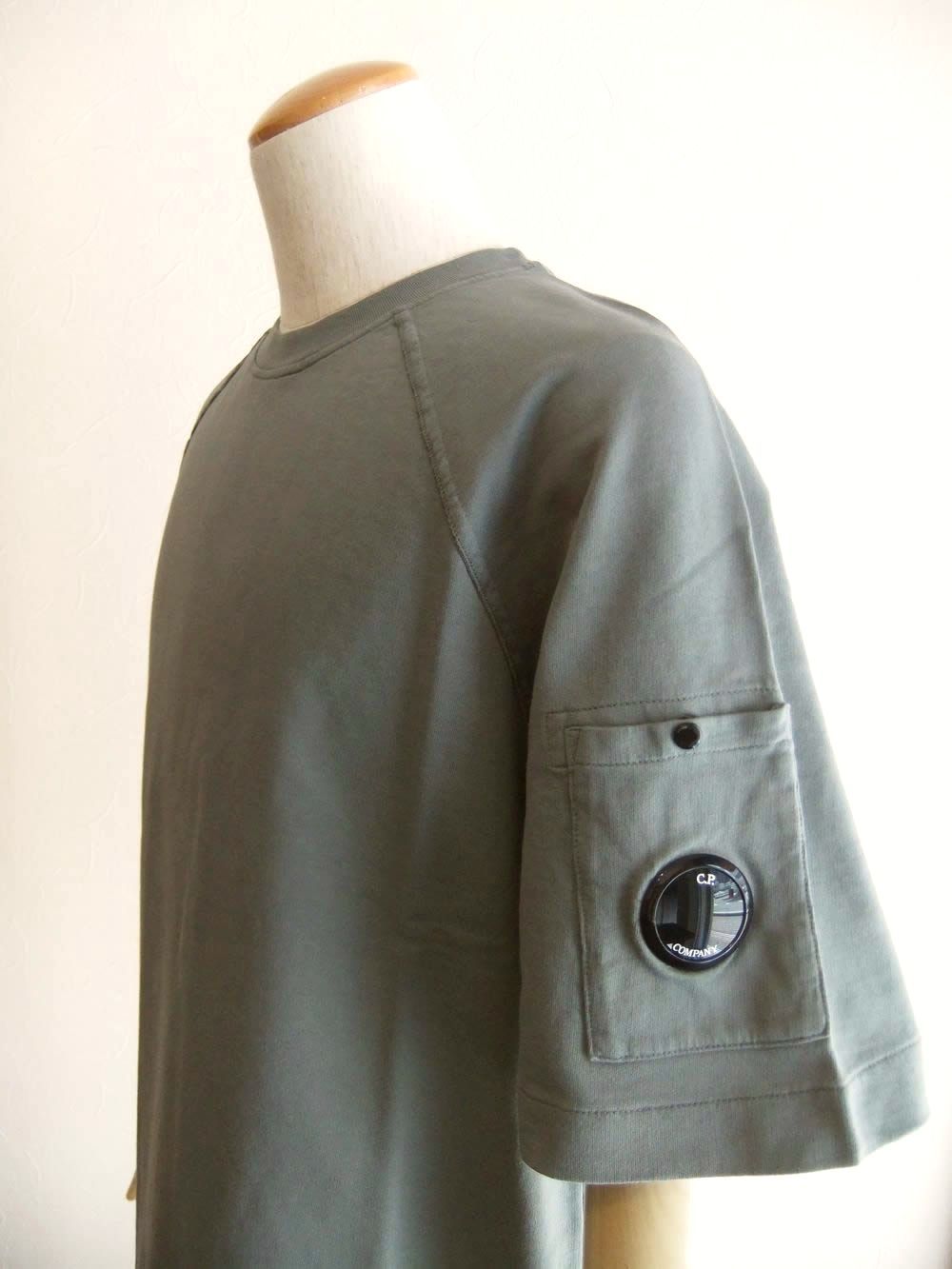 LIGHT FLEECE S/S SWEATSHIRT  (ダークグレー) クルーネック半袖 スウェットシャツ