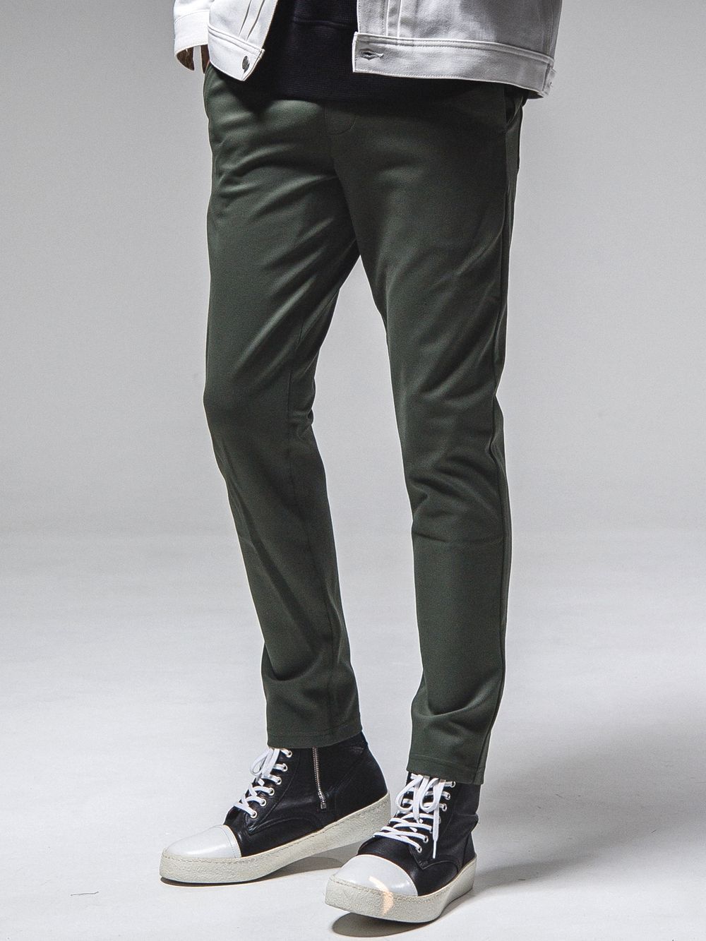 ERIC EASY PANTS BLACK    (カーキ)   スラックス型イージーパンツ