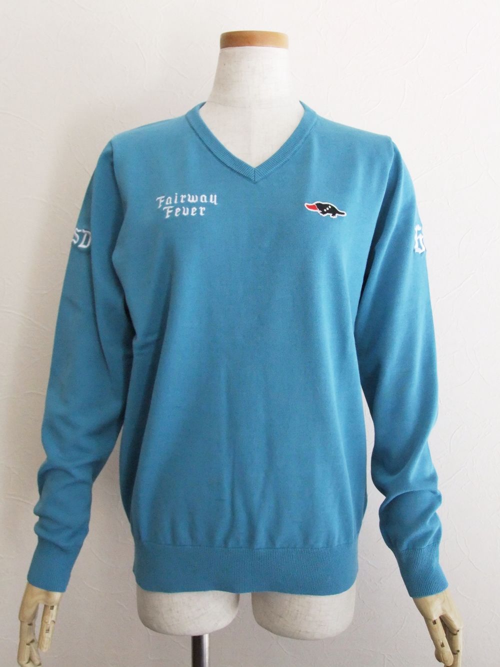 【LADIES】 FAIRWAY FEVER V- NECK W.   ロゴ入り Vネックセーター  RSL-22036