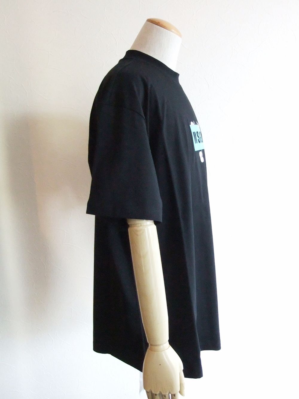 MSGM ロコフリントタイタイフティ 3040MM186217095 72 MSGM】 【【NEW】MSGMスプレーロゴプリント Tシャツ】｜aoi公式