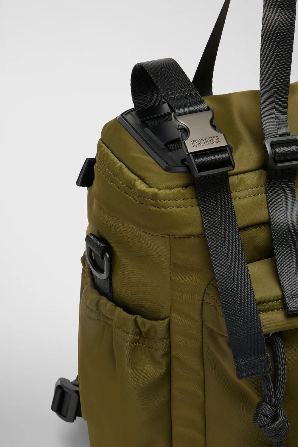 East+West Nylon   M   (カーキ)    ナイロン バックパック