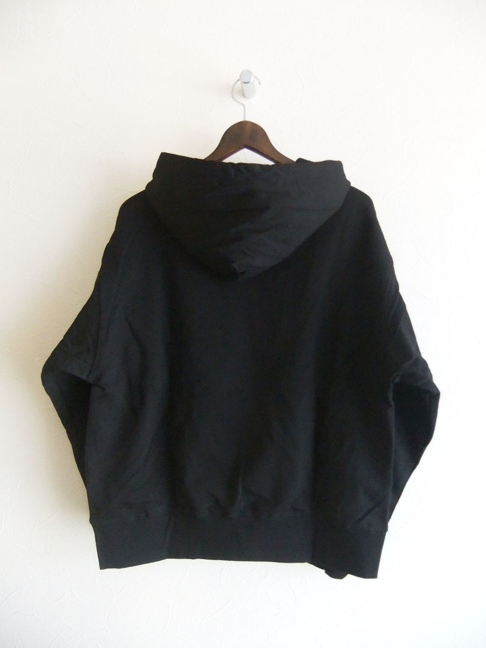 【MICALLE MICALLE Account】 HOMMAGE  PR PAINT HOODIE (ブラック)   ロゴ フーディ  MAG102TDC