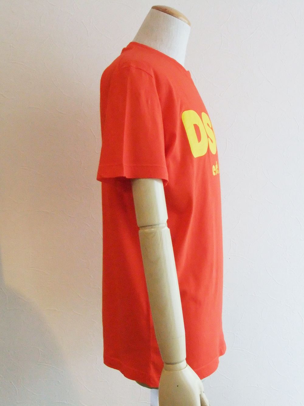 DSQ2 ロゴプリント T-SHIRT (レッド)  S74GD0838
