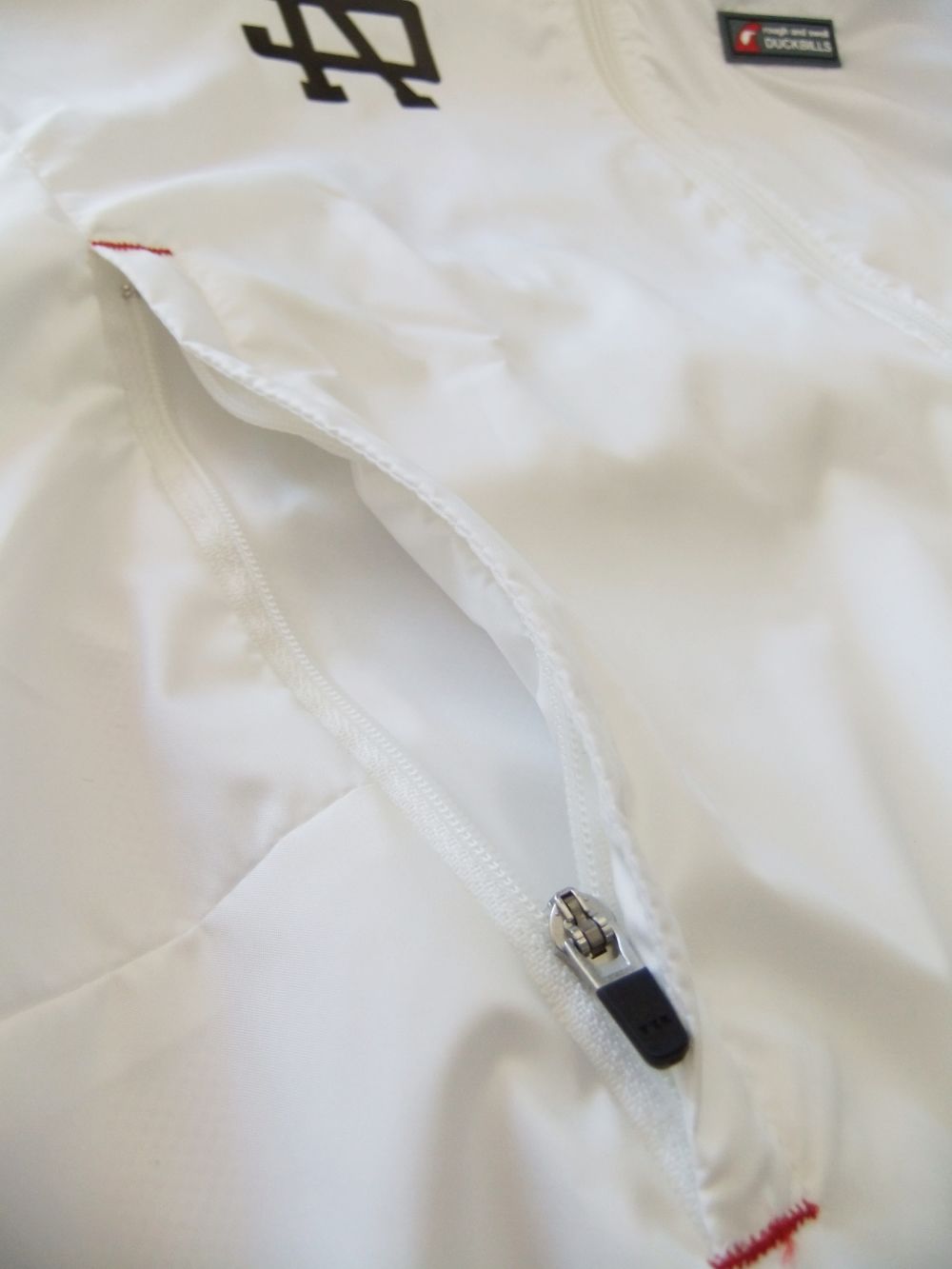 CHIC LOGO HOODIE  ウィンドブレーカー ( ホワイト )   RSM-20247