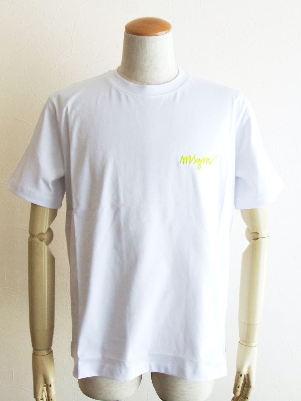 EMBROIDERY 胸 刺繍ロゴ  T-SHIRT  (ホワイト)   3241MDM540